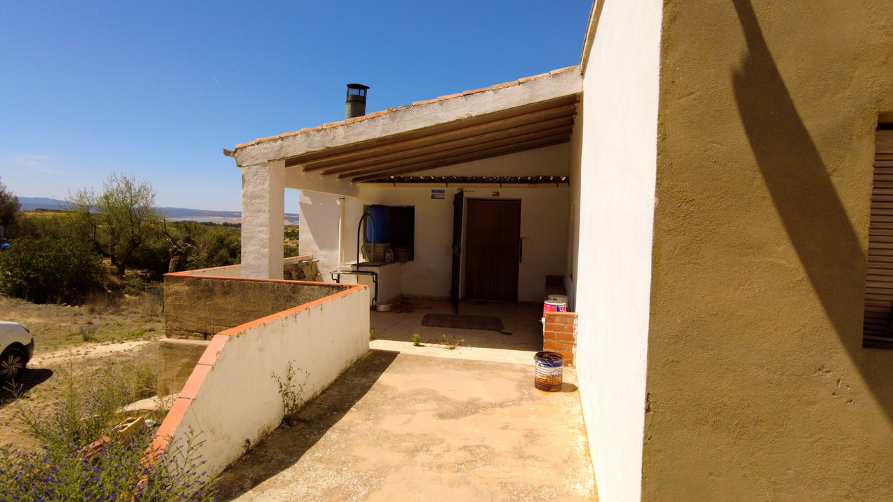 Olive Grove Estates agency inmobilliario off grid property self sufficient Almansa Alicante inland (