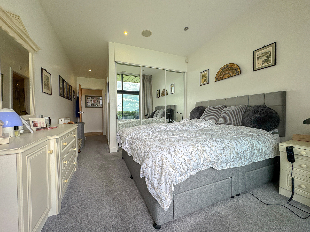 Bed 1 (2)
