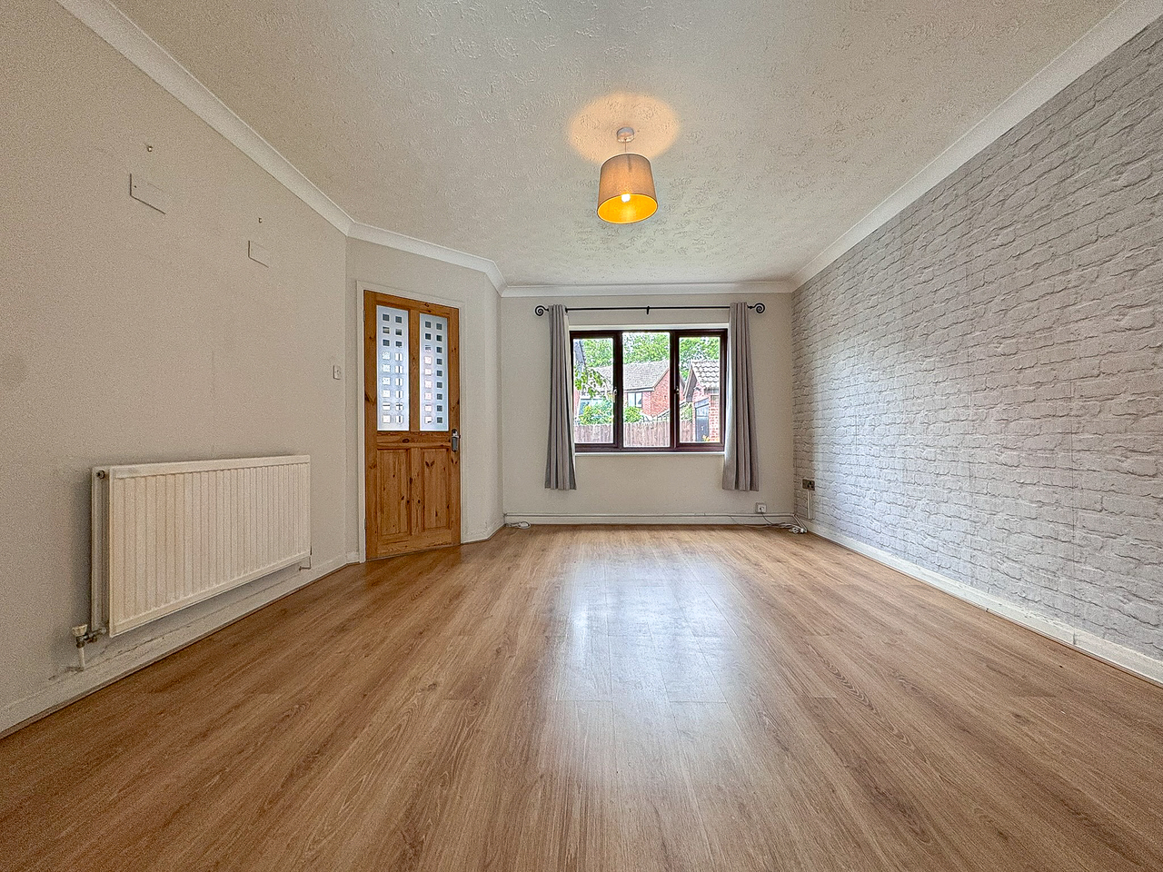 Living Room (2)