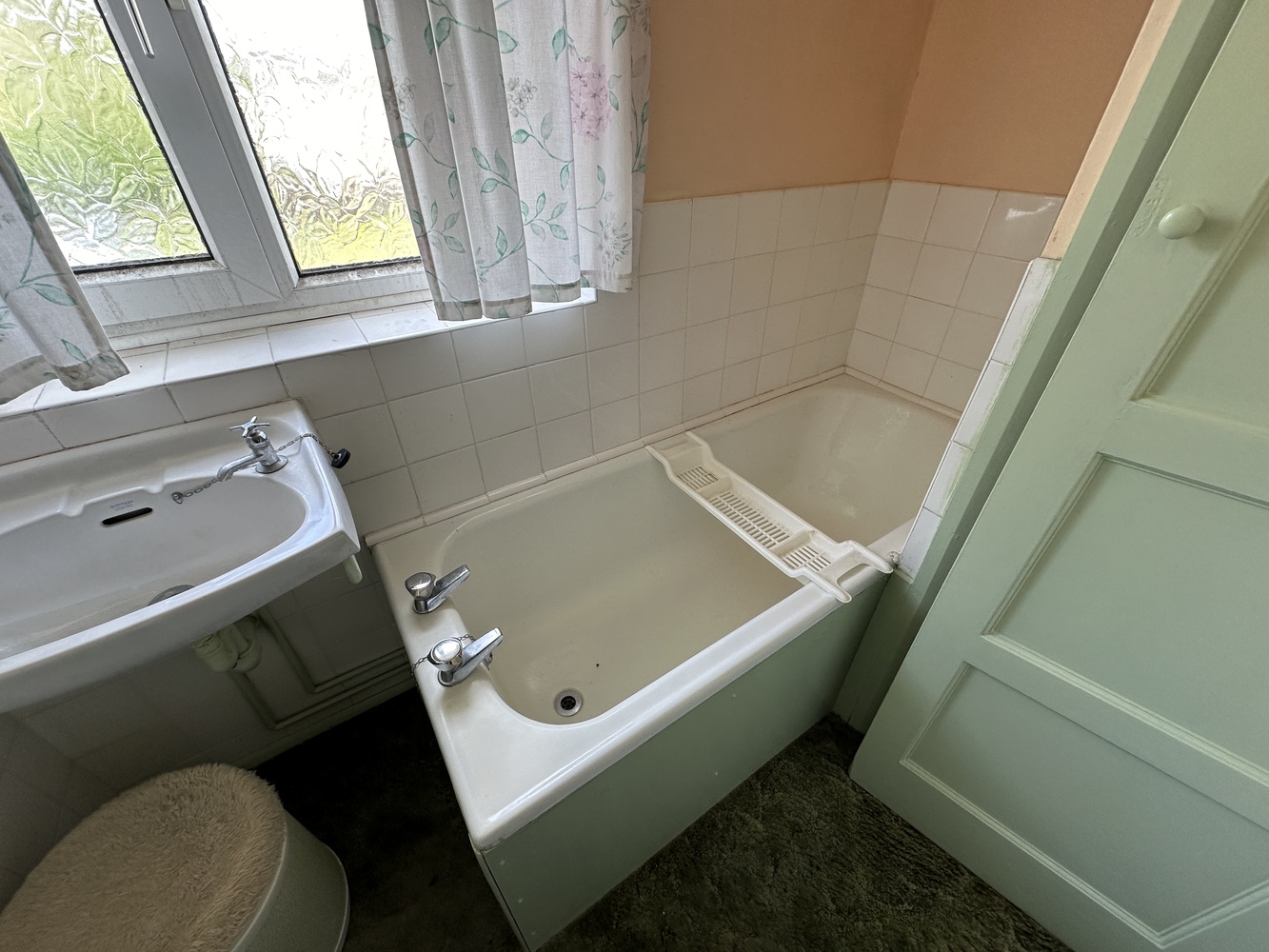 Bathroom.JPG