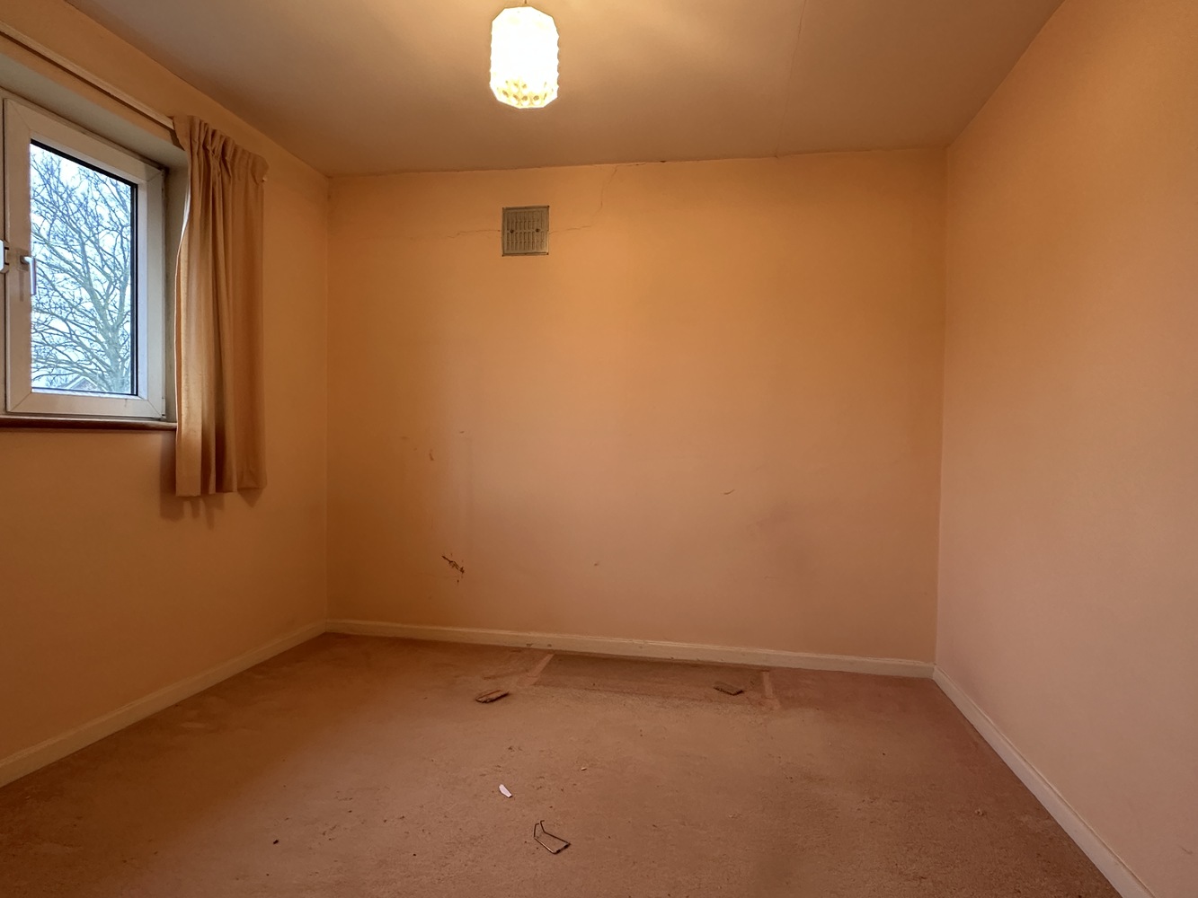 Bed 3.JPG
