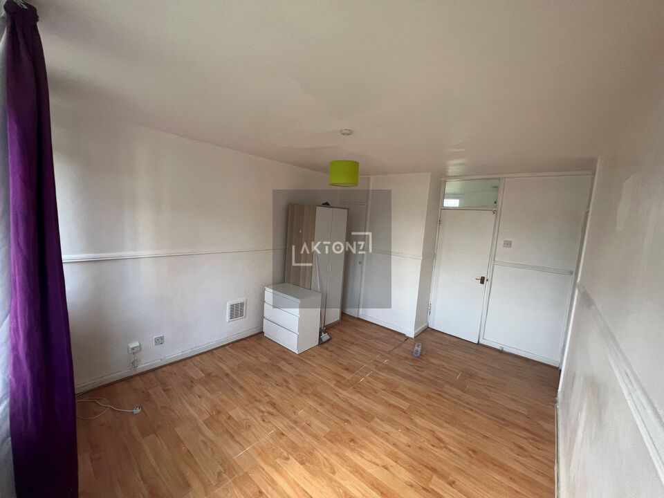 Buxton Court, Thoresby Street, Islington, London