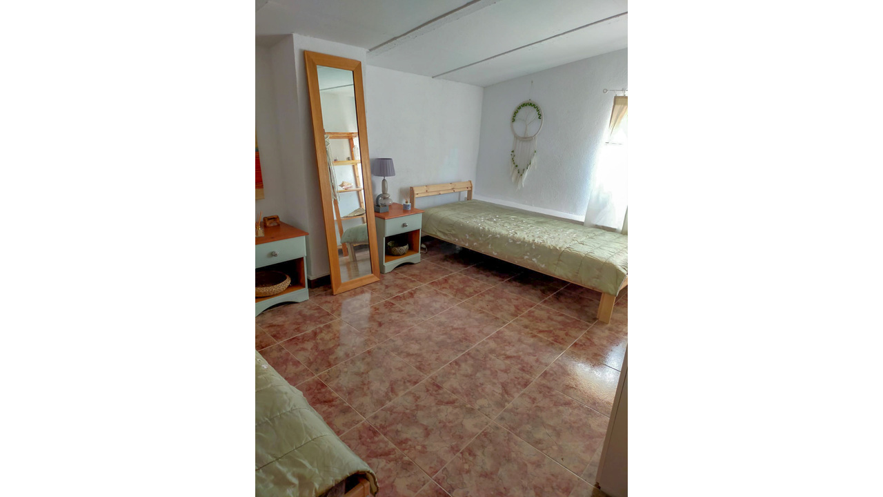 Olive Grove Estates Ayora Valencia Spanish House for sale Off-Grid (18)