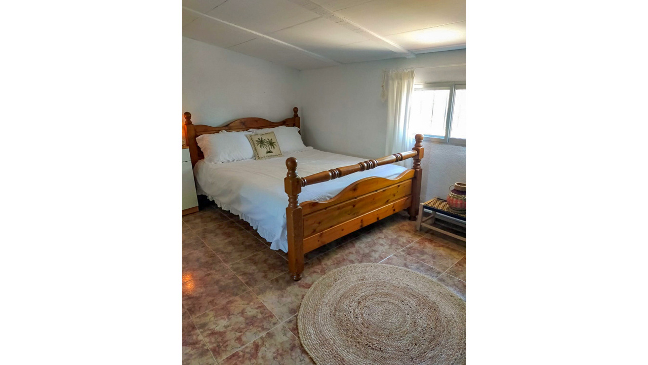 Olive Grove Estates Ayora Valencia Spanish House for sale Off-Grid (21)