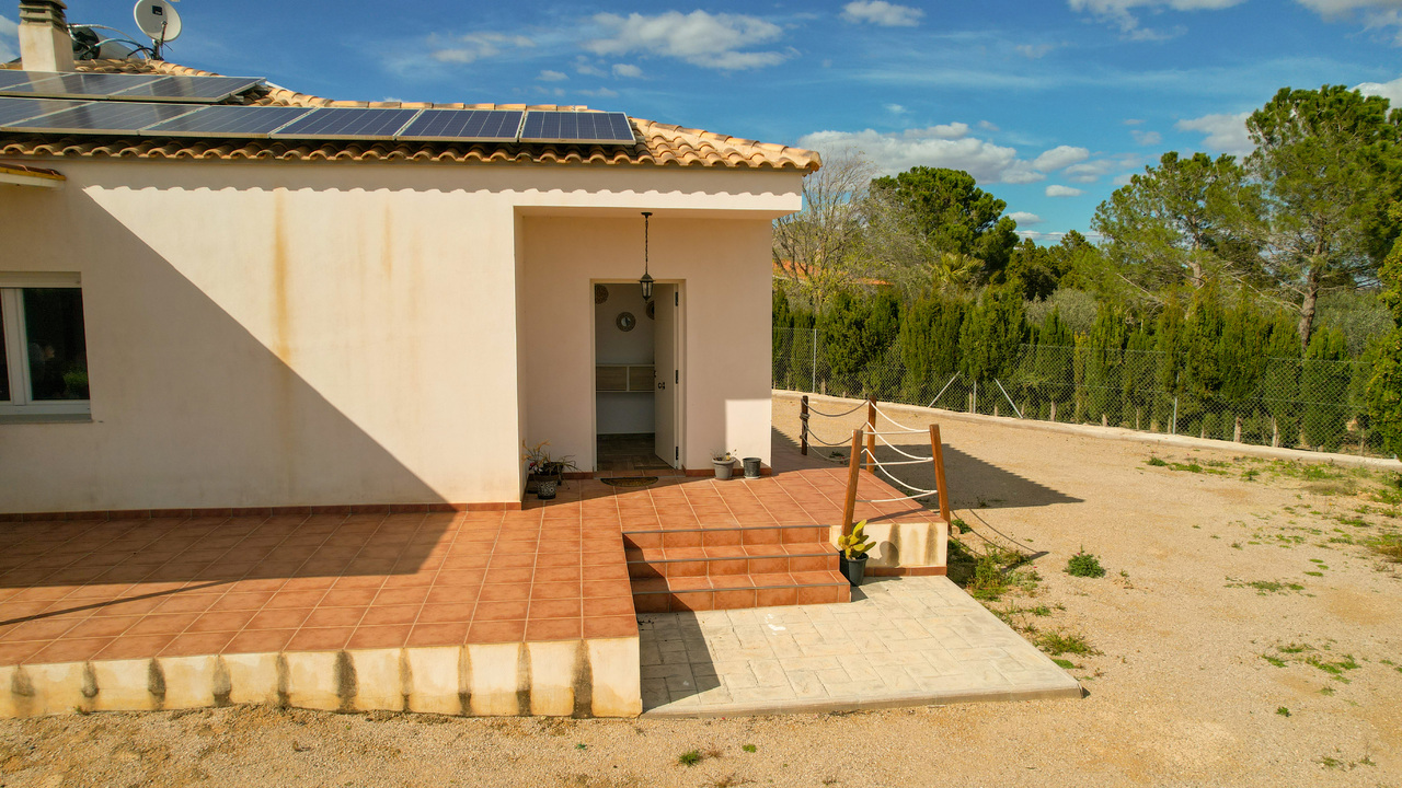 Olive Grove Estates Caudete Fully Legal House in the Country (6)