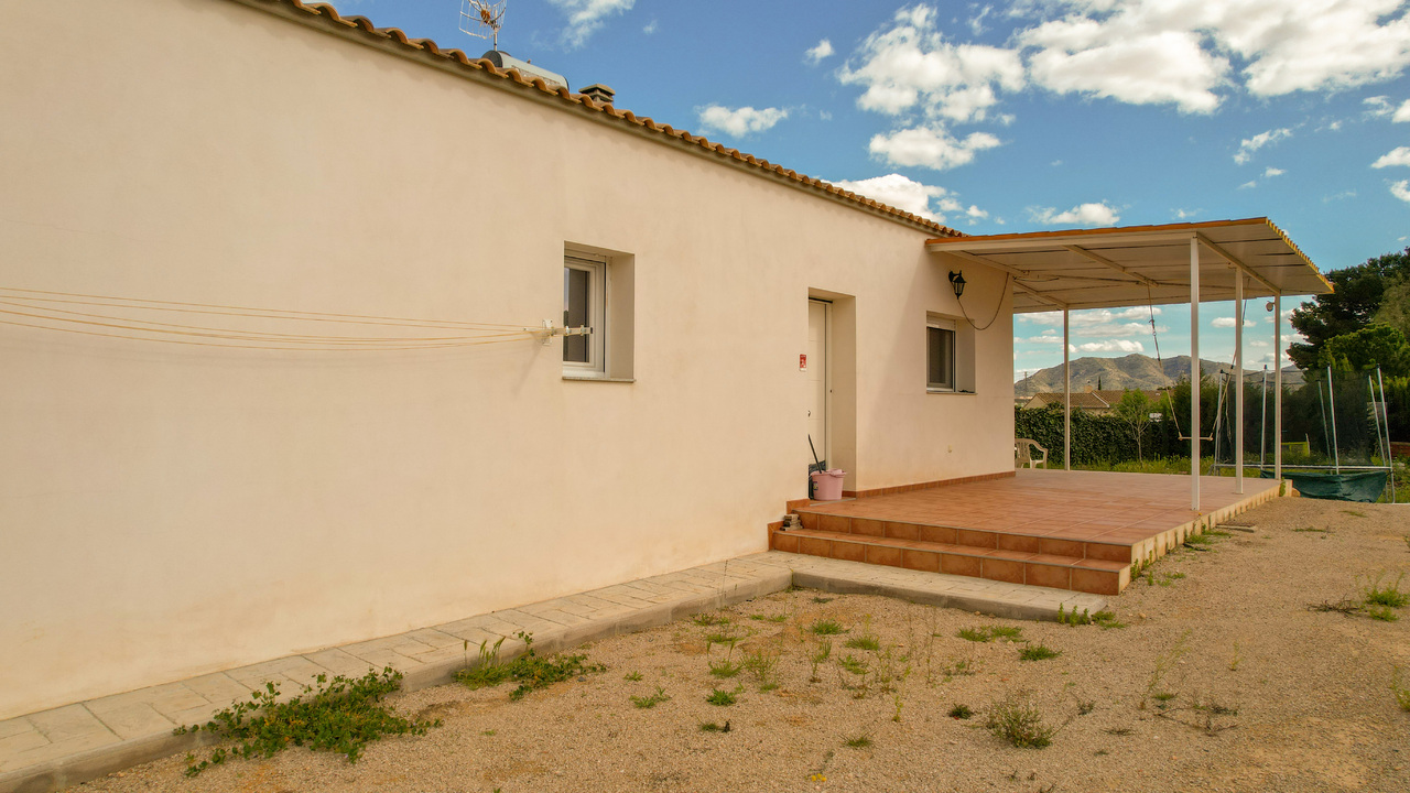 Olive Grove Estates Caudete Fully Legal House in the Country (11)