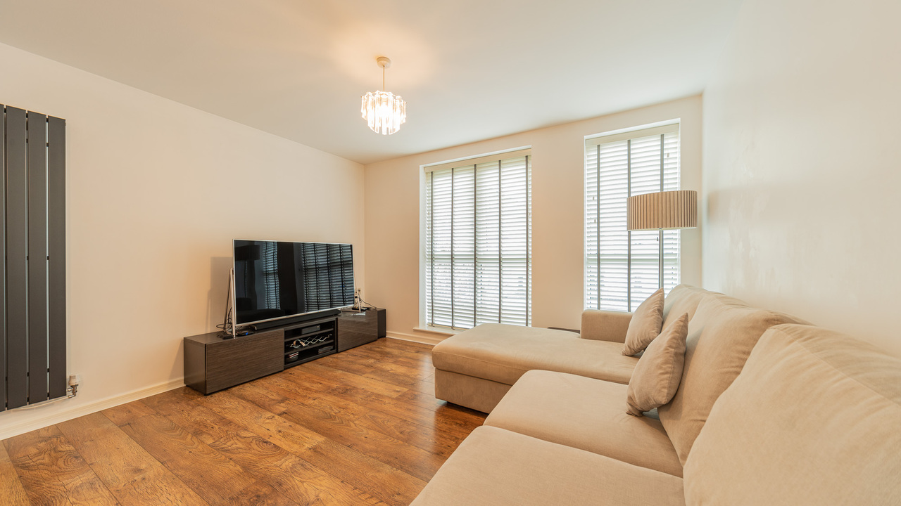 MCB-80 Springhead Parkway-Springhead-Parkway-Gravesend-apartment-DSC_9925