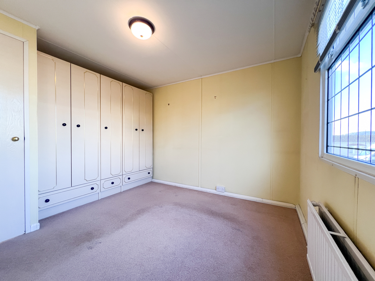 47 Bovingdon Park - bed 1