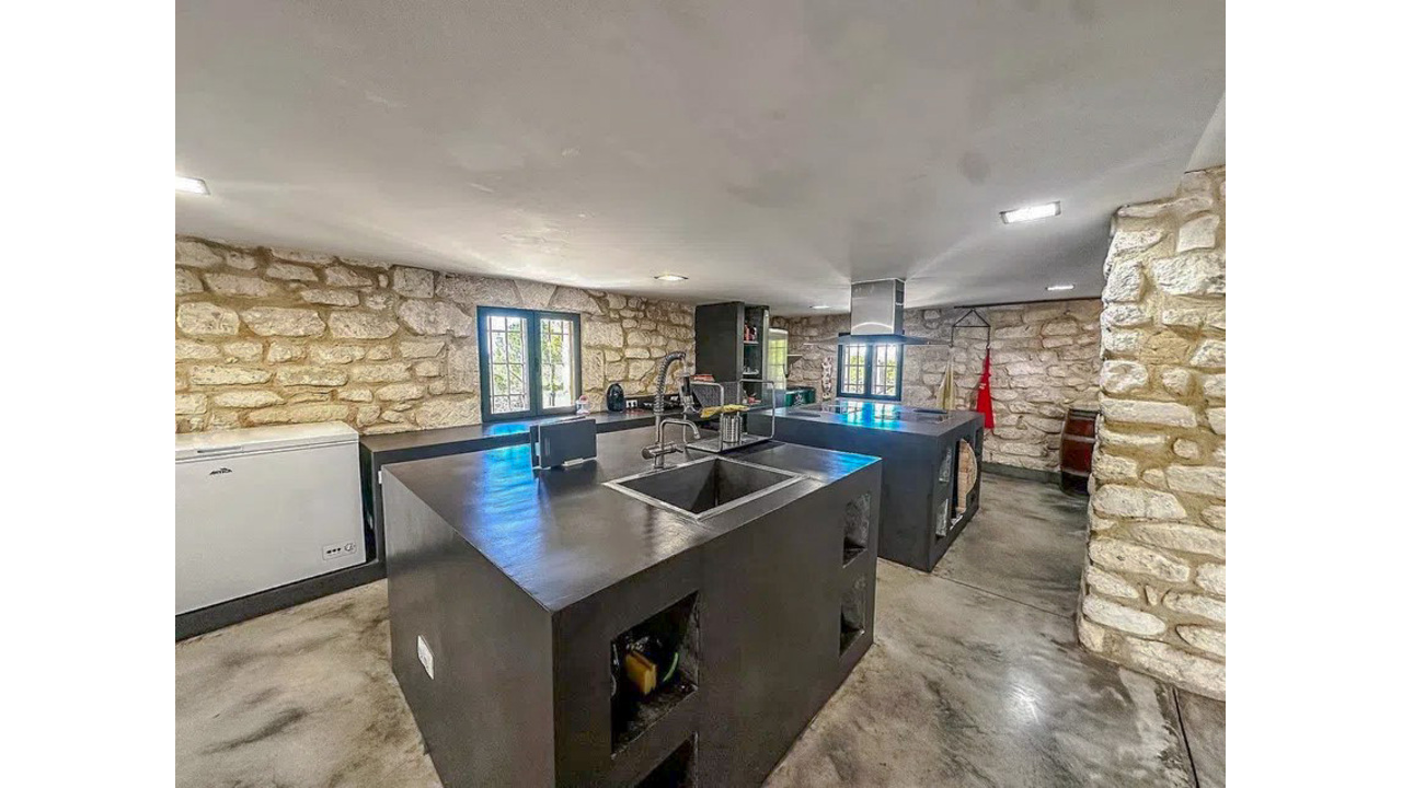 Olive Grove Estates Luxury Spanish Villa business AirbnB (5)