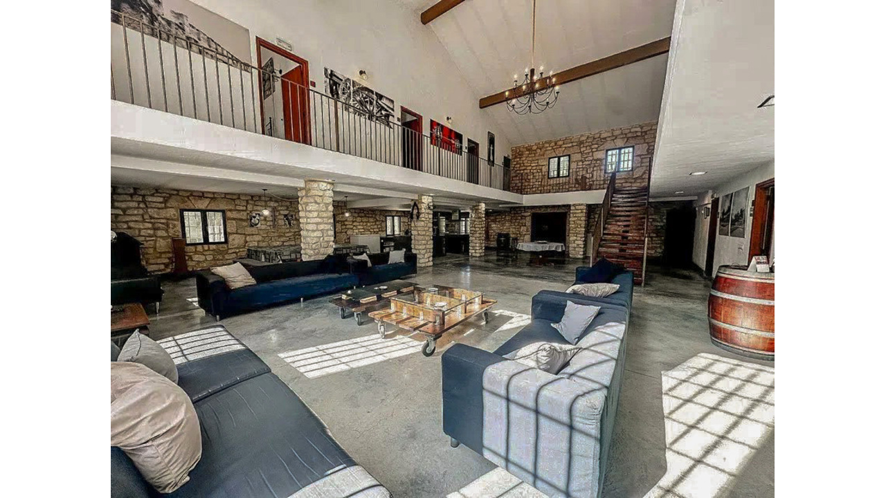 Olive Grove Estates Luxury Spanish Villa business AirbnB (14)