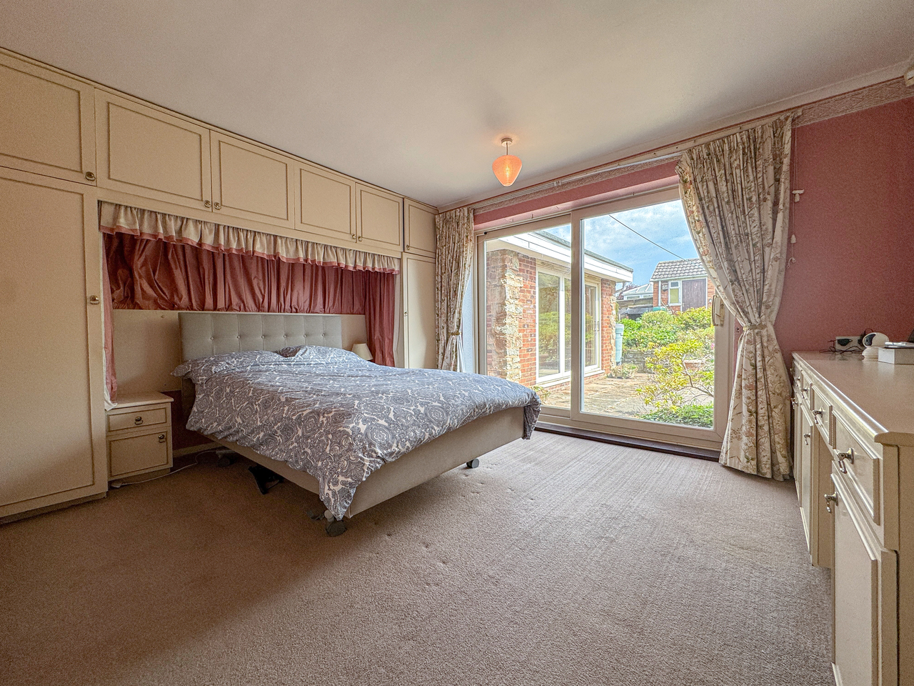Bed 1