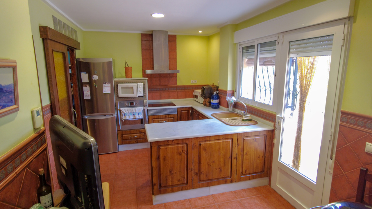 Olive Grove Estates Sax Alicante Bargain Property Spain (20)