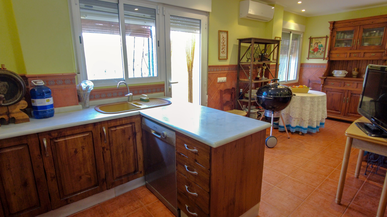 Olive Grove Estates Sax Alicante Bargain Property Spain (23)