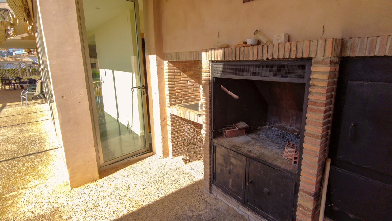 No.1 Olive Grove Estates Real Spanish Property Business AirBnB (11)
