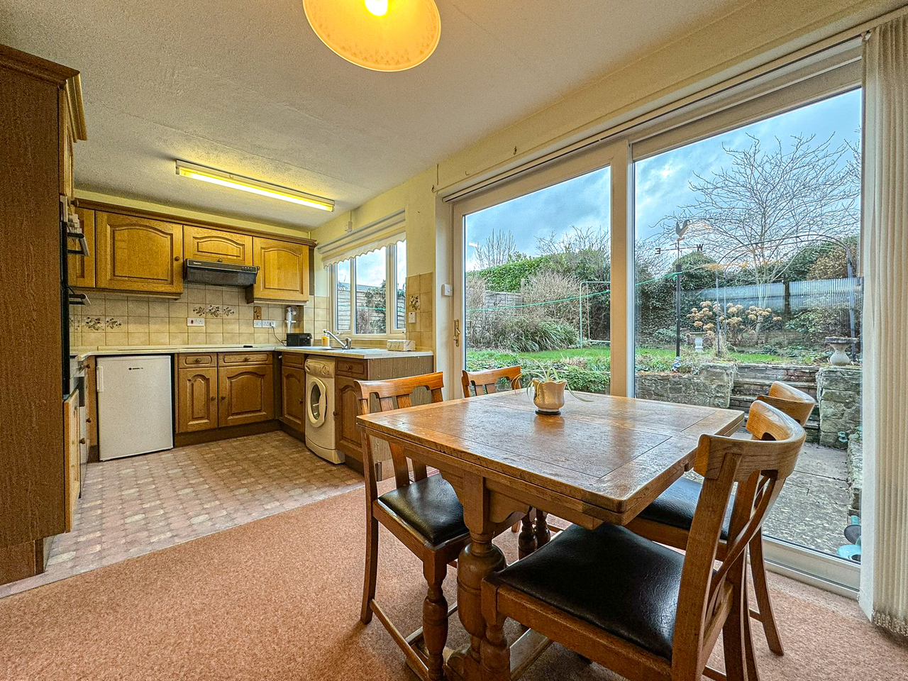 41 Beaufort Avenue - Kitchen dining