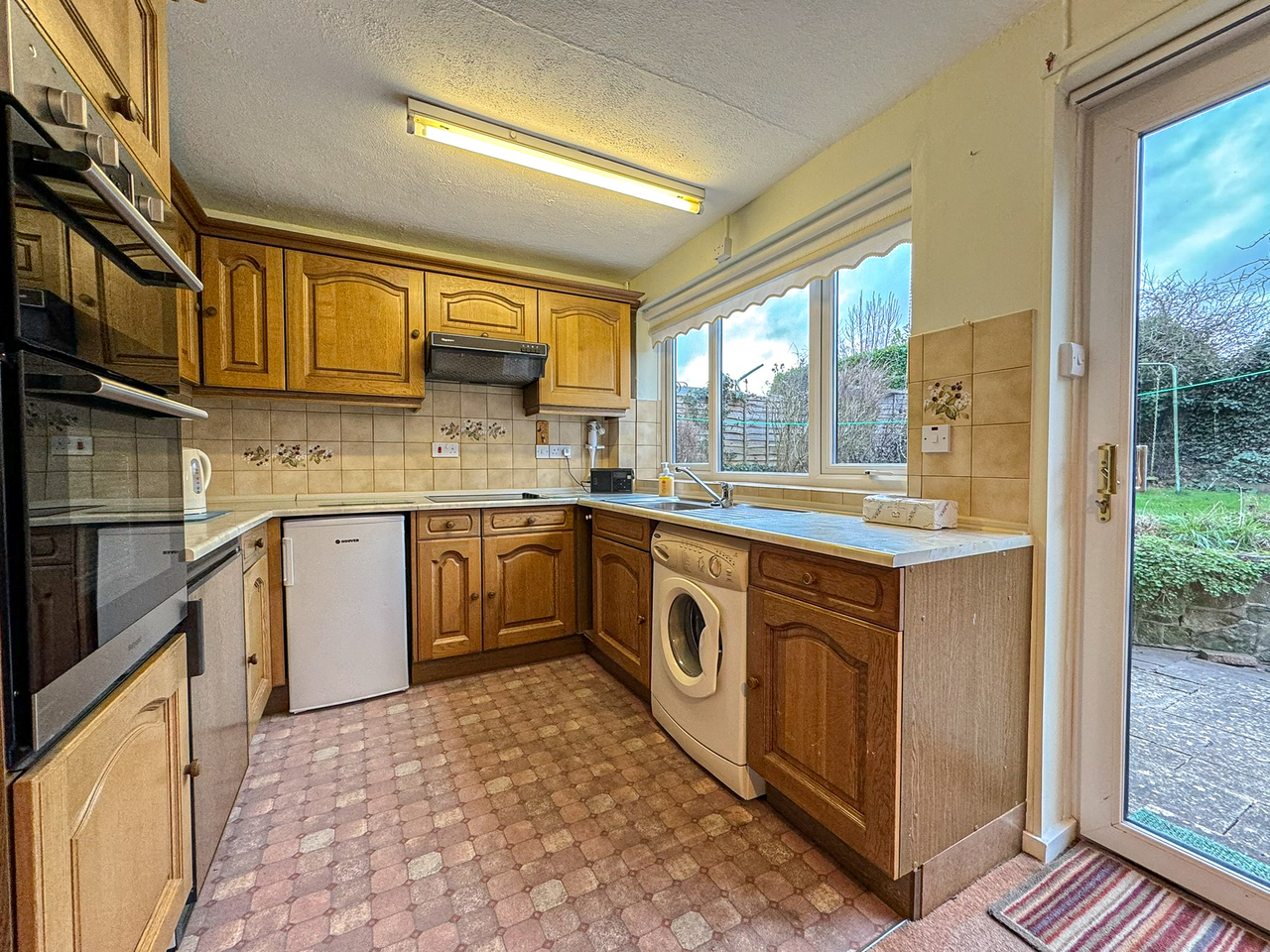 41 Beaufort Avenue - Kitchen