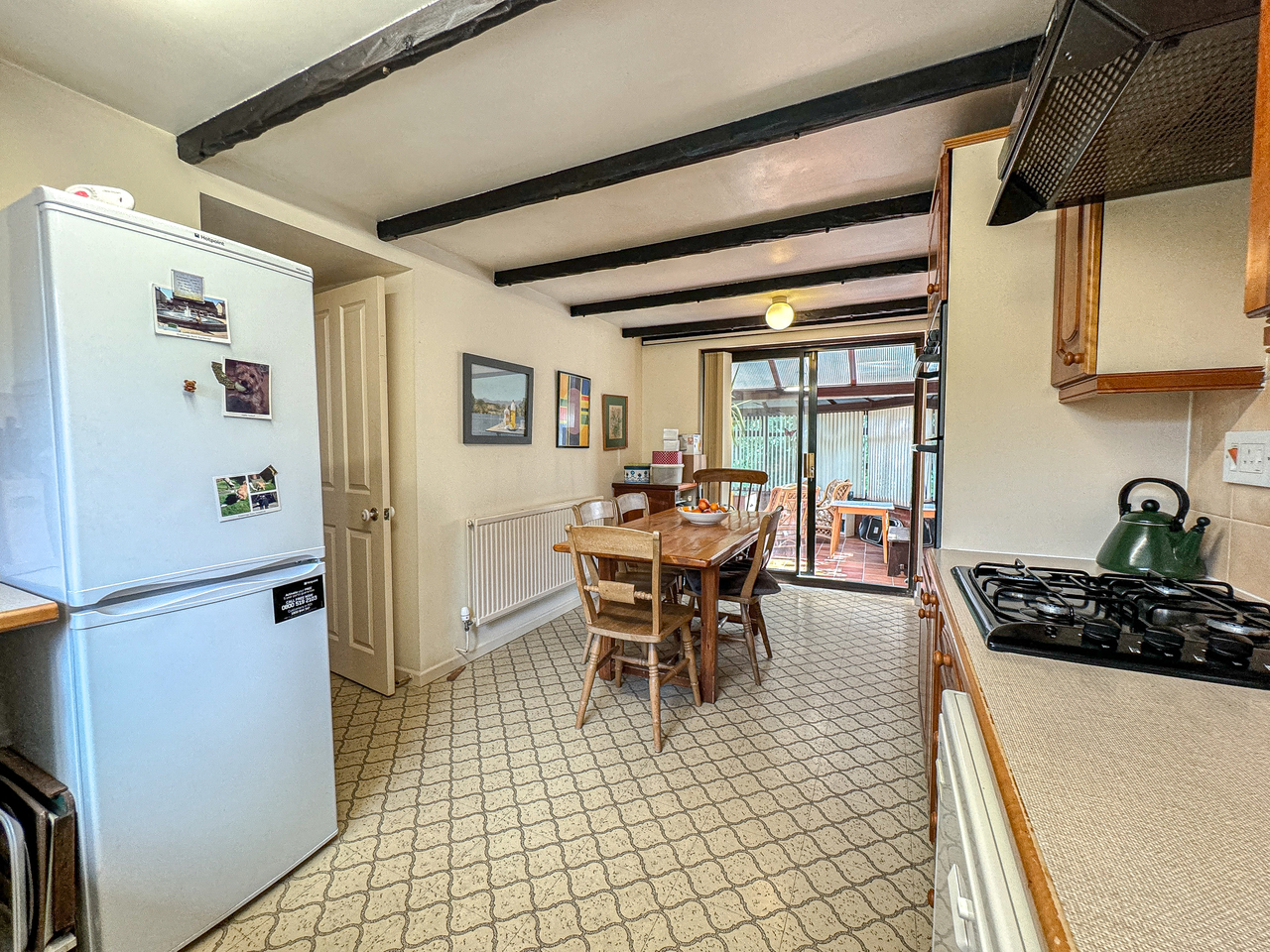 Kitchen breakfast room (2)