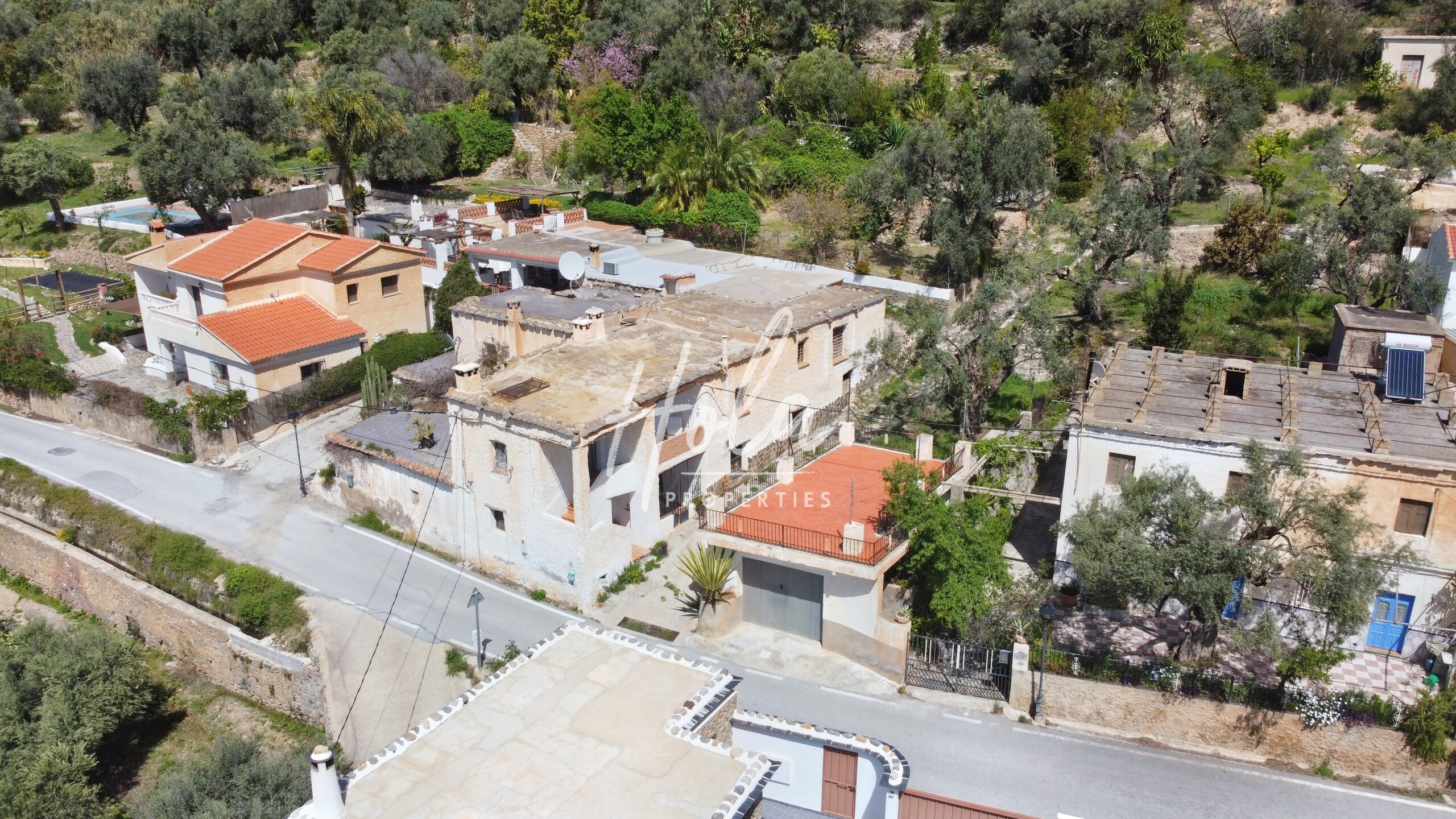 Country House en venta en Orgiva featured image