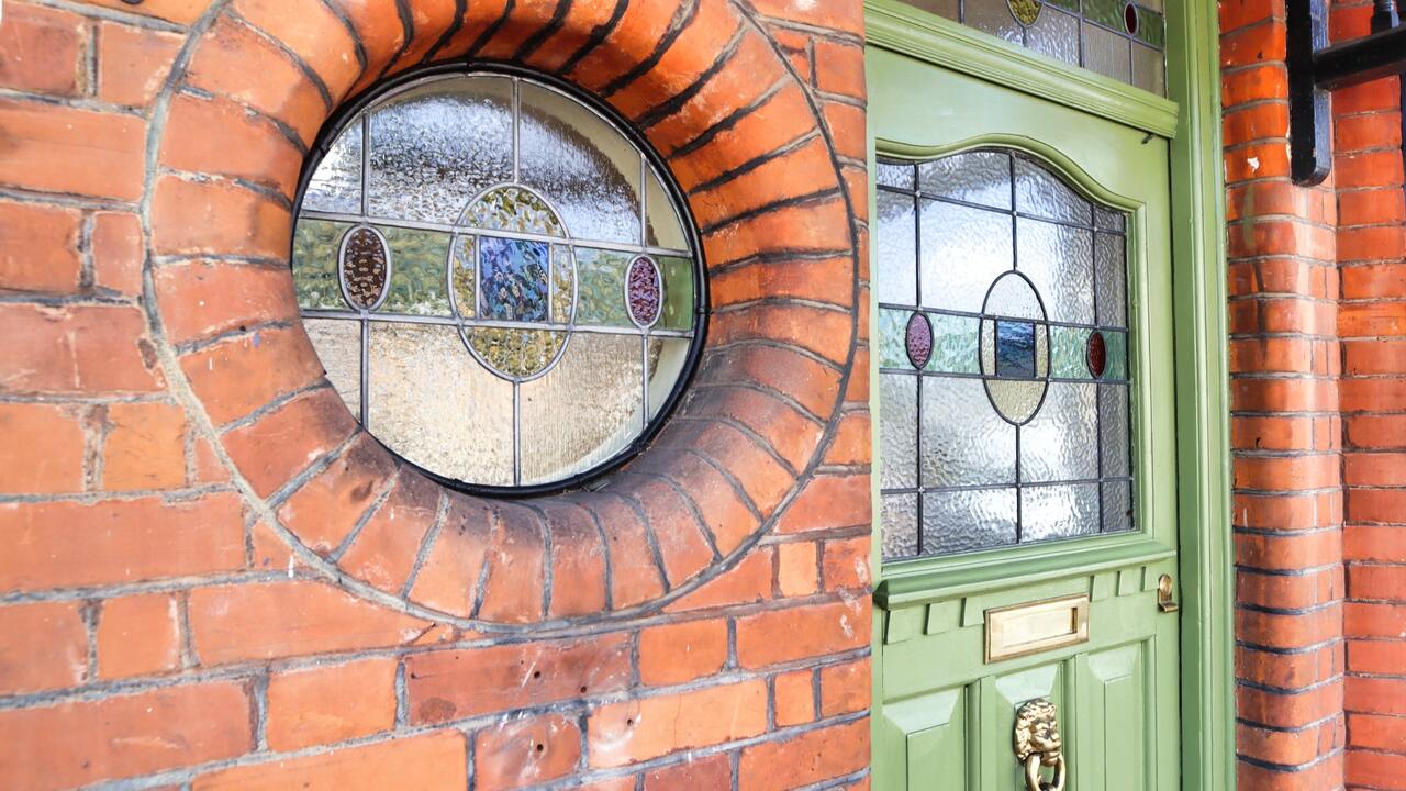 Period Glass features