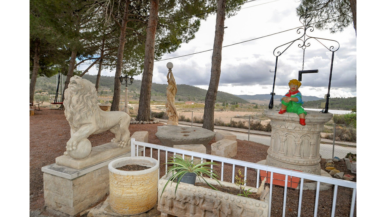 Olice Grove Estates Cave House Pinoso Best agency in Spain Fantastic (9)