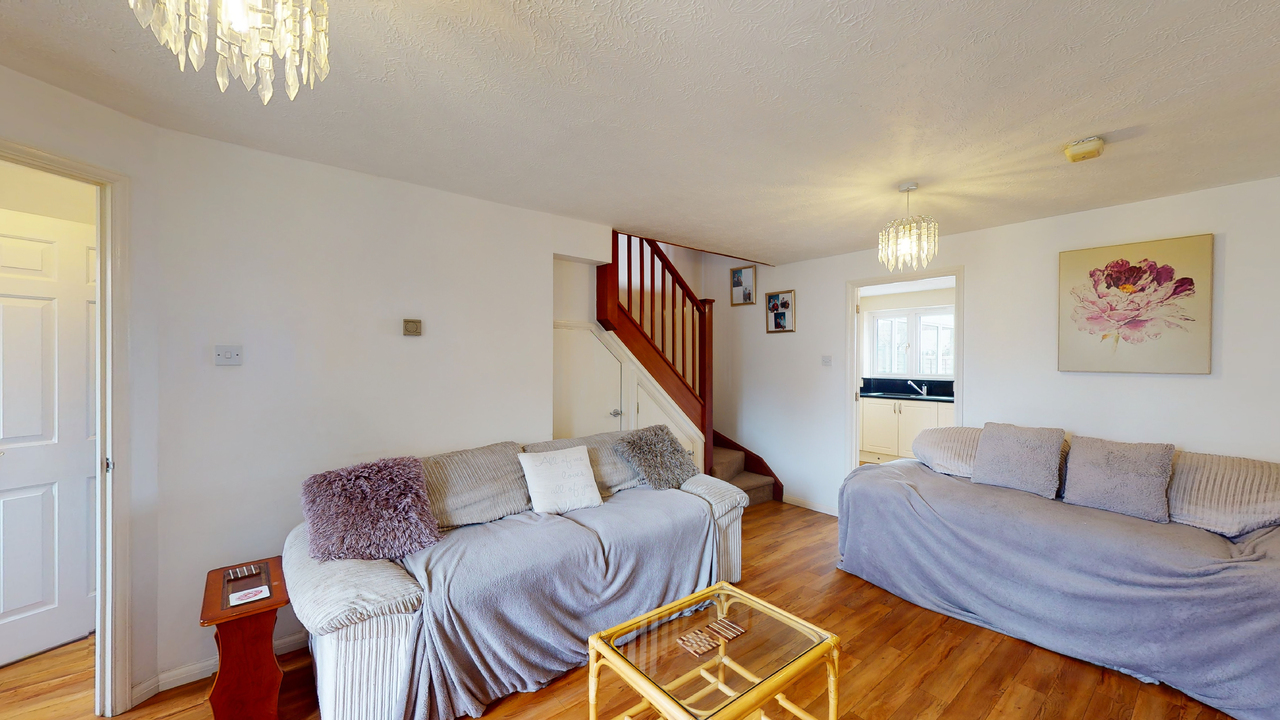 3-Bedroom-House-Northfleet-Kent-04222021_111529