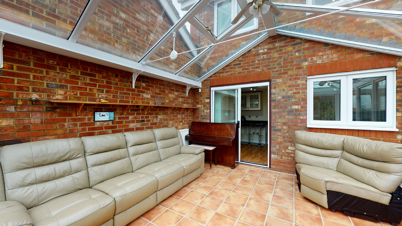 3-Bedroom-House-Northfleet-Kent-04222021_111757
