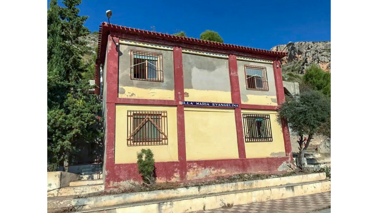 Olive Grove Estates Salinas Alicante DIY Reform Project Country House views (4)