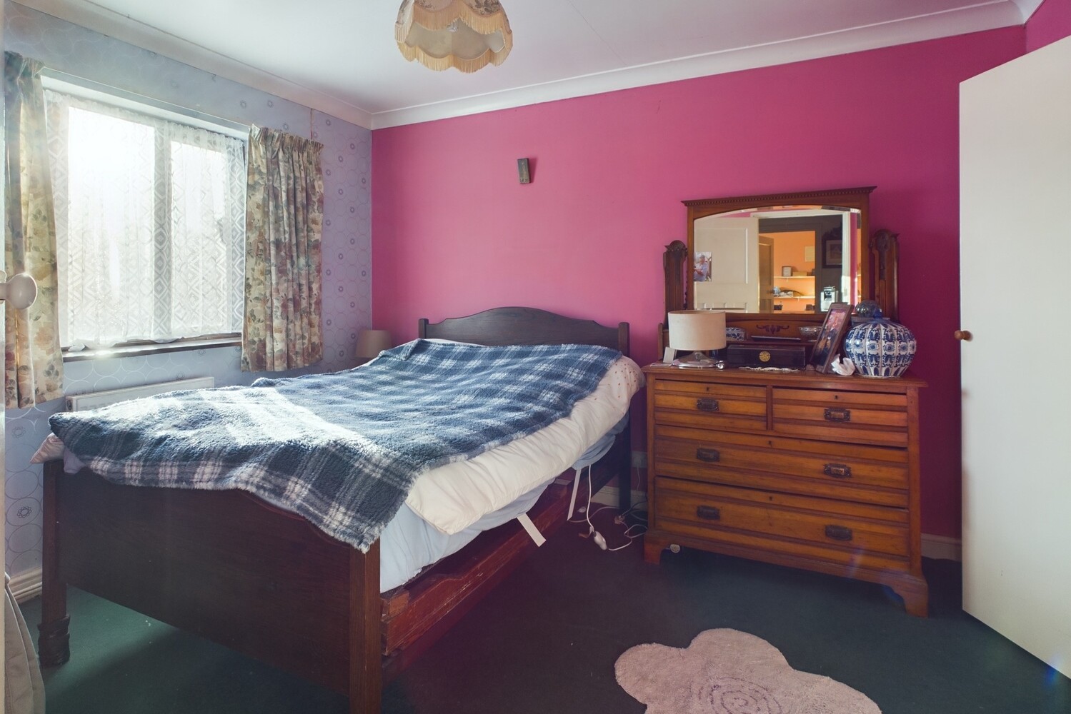 CAM02519G0-PR0211-STILL007