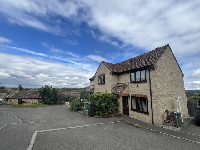 Weavers Close, Dursley, Gloucestershire