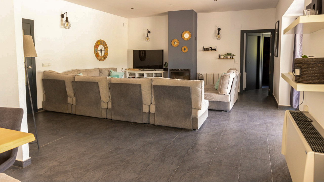 Olive Grove Estates Luxury Spanish Villa with anexe (13)