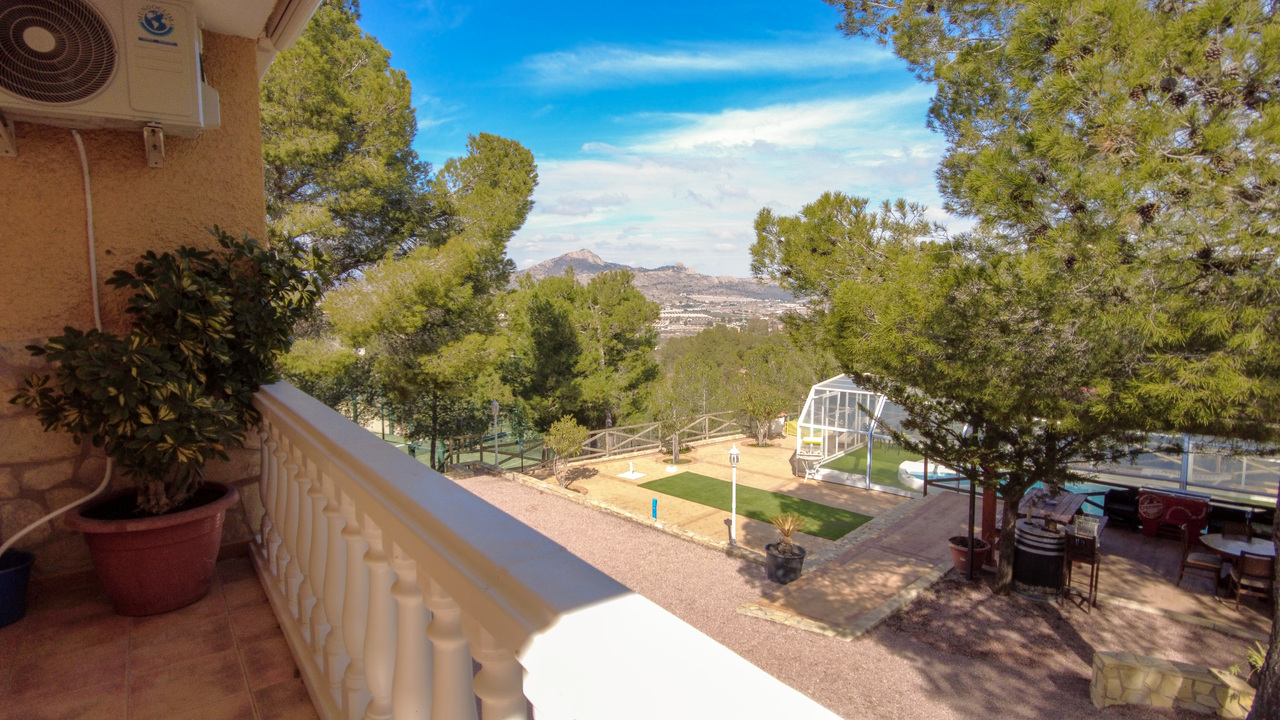 Olive Grove Estates Elda Sax Alicante Mountain Retreat for sale se vende (25)