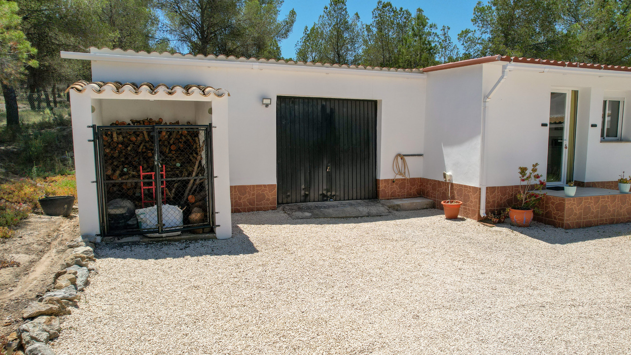 OLive grove Estates Sax Alicante Spanish house for sale B&B (13)_edited