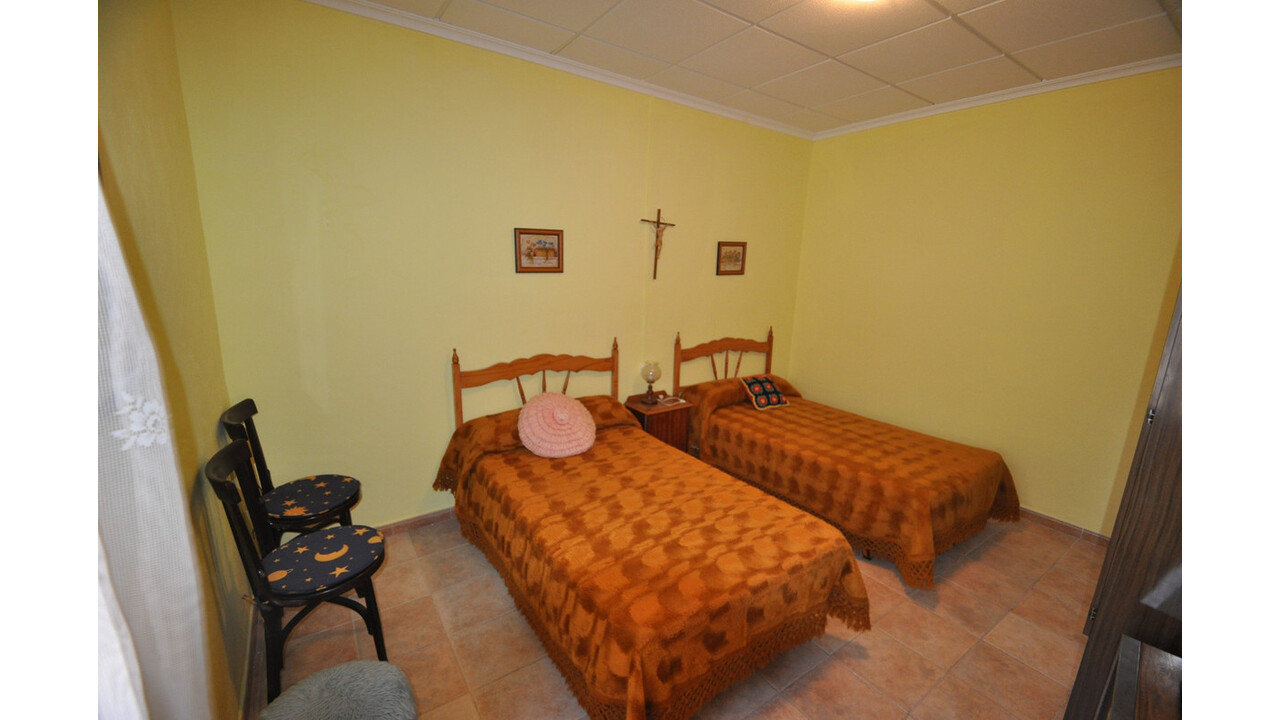 Olive Grove Estates Bargain Country House Pinoso Alicante (14)