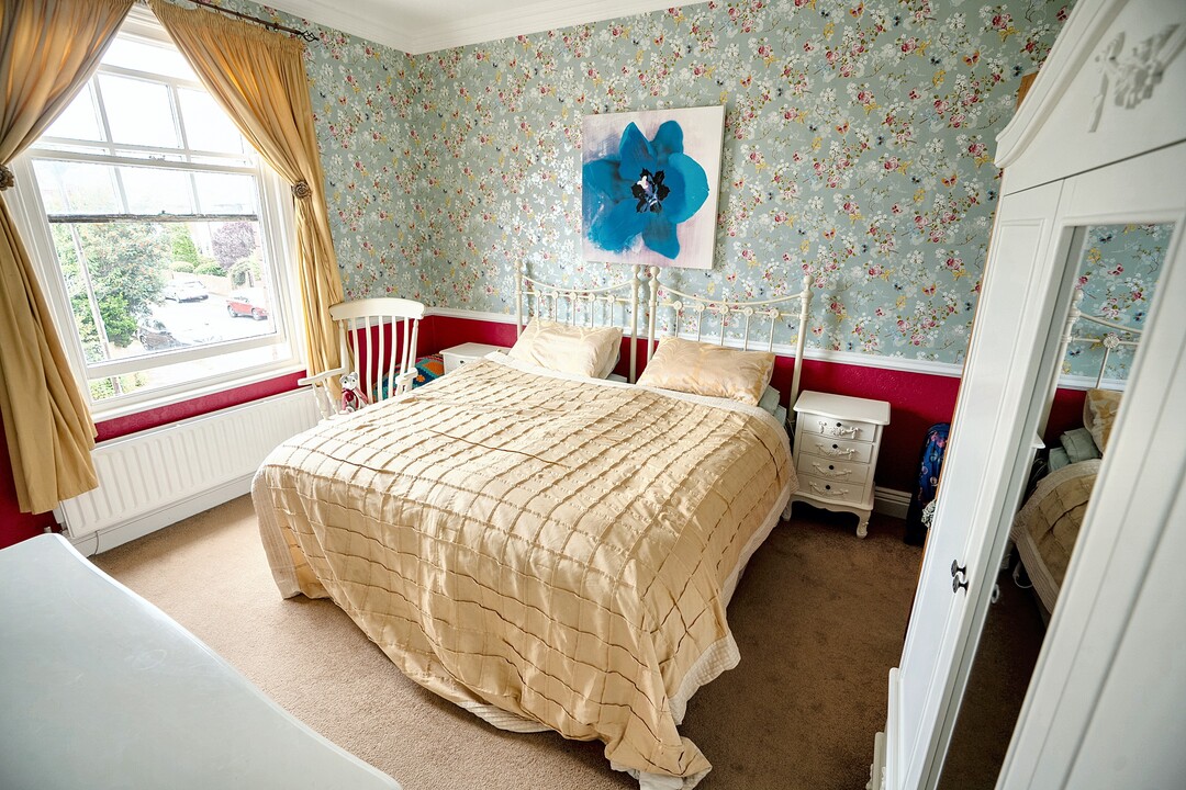 11 St. Johns Mount, Wakefield, West Yorkshire, WF1 2RR