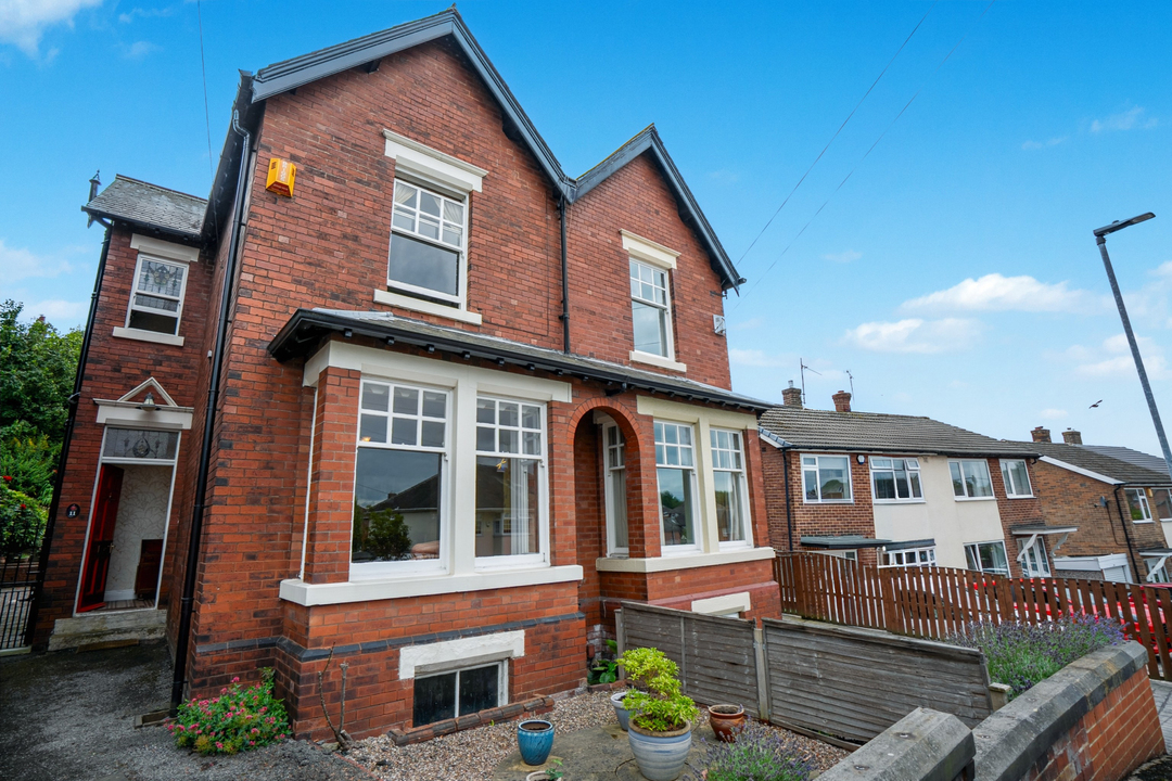 11 St. Johns Mount, Wakefield, West Yorkshire, WF1 2RR