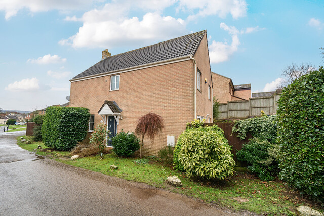 Manor Avenue, Cam, Dursley, Gloucestershire
