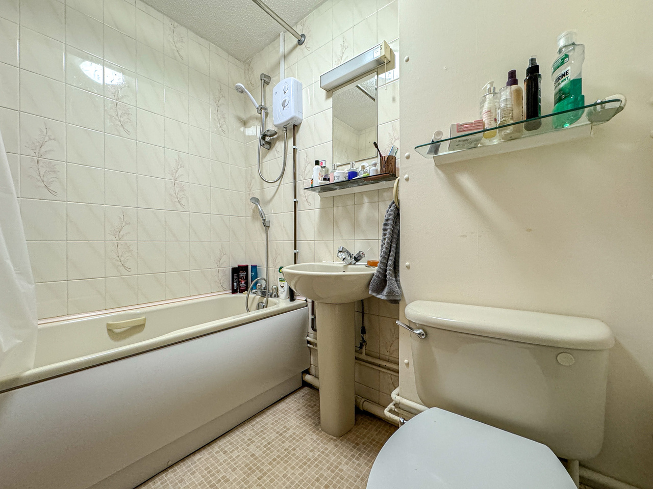 6 St Augustines - Bathroom