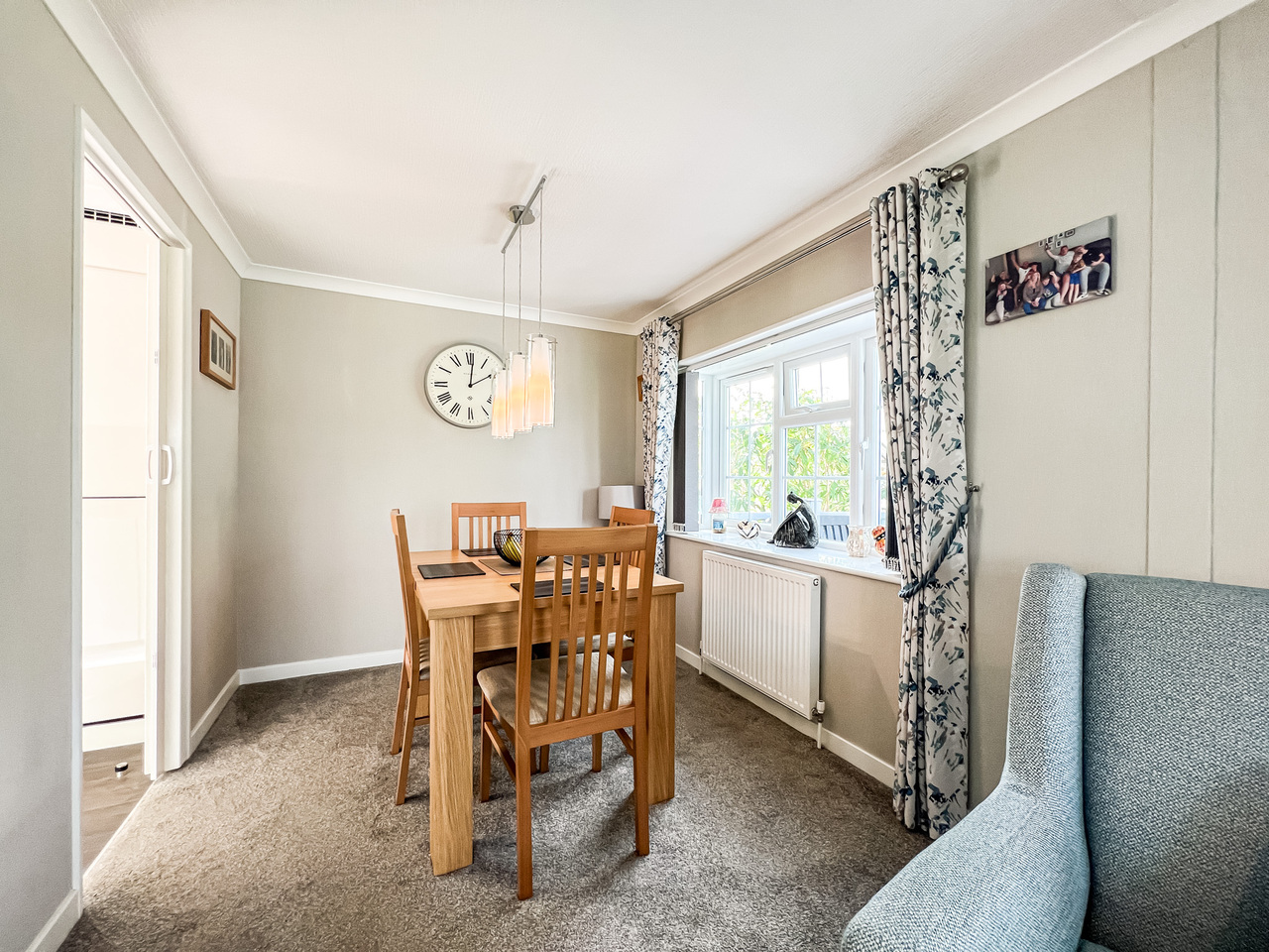 31 Tower Court - dining area