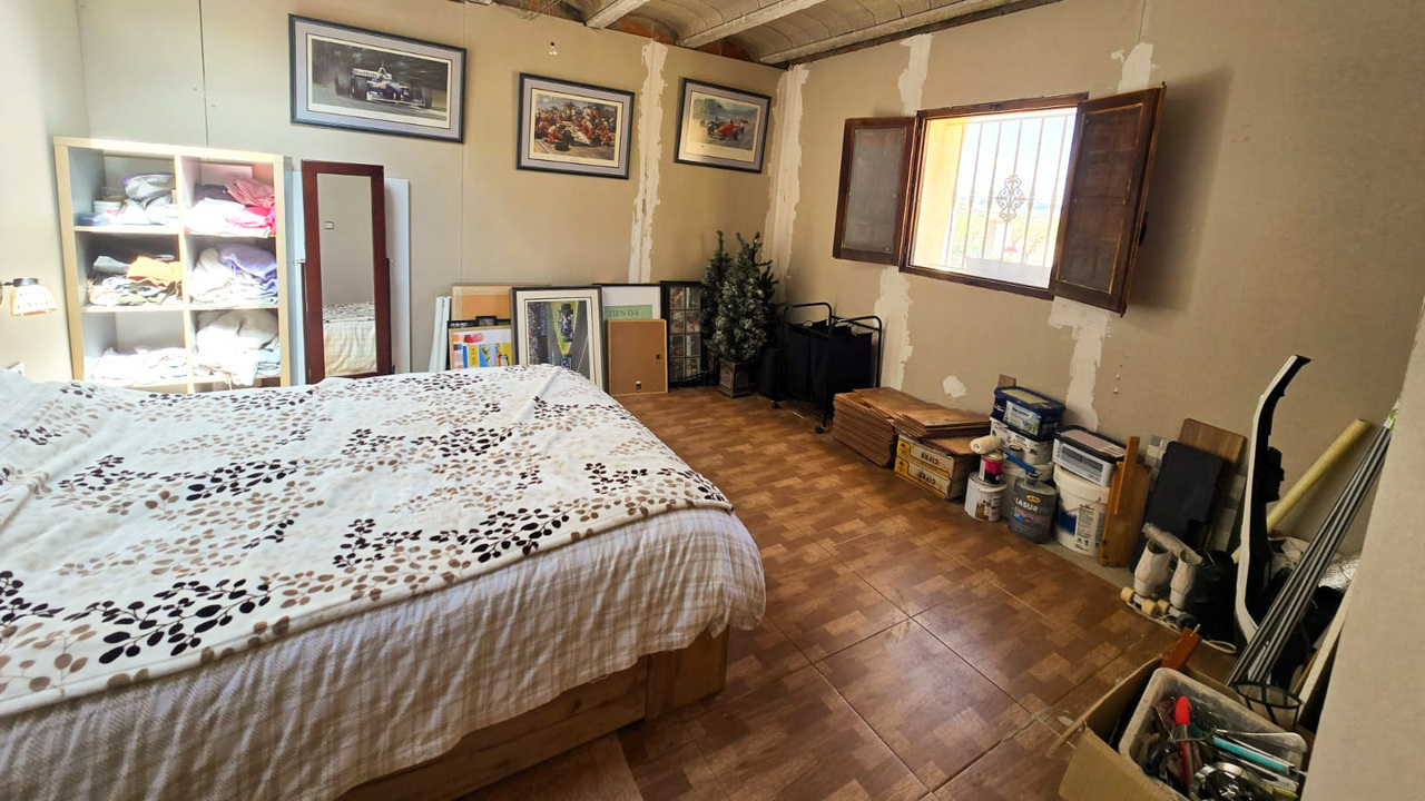 Olive Grove Estates Yecla Murcia Large Villa Bargain (15)