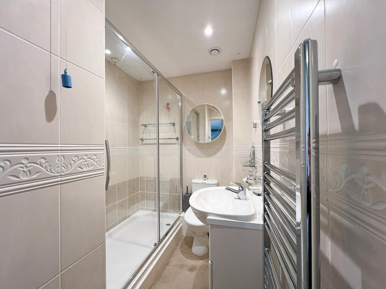 7 Beechwood Court - shower room