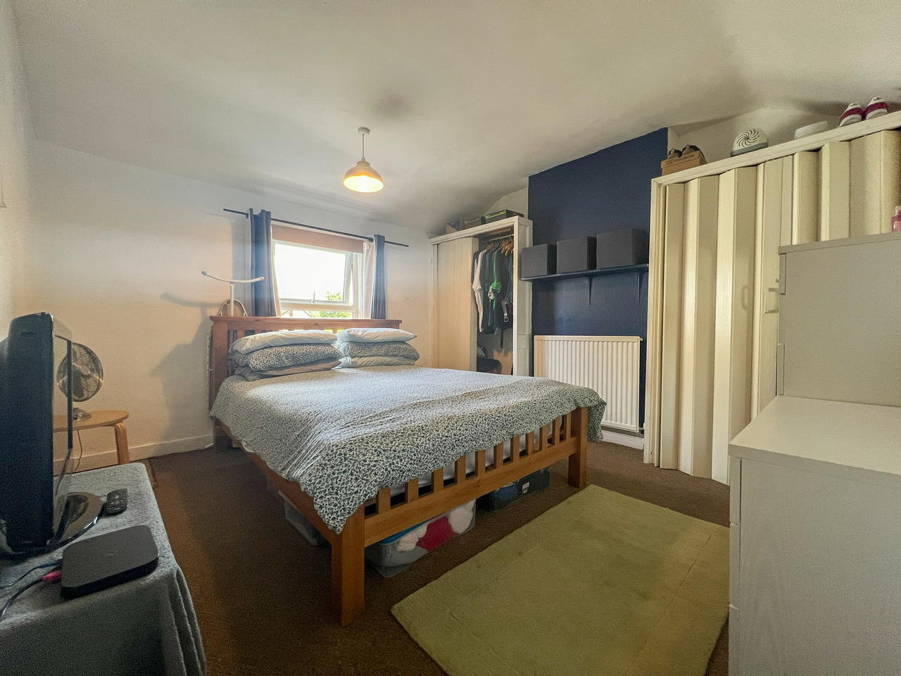 12 Guildford Street - bed 1