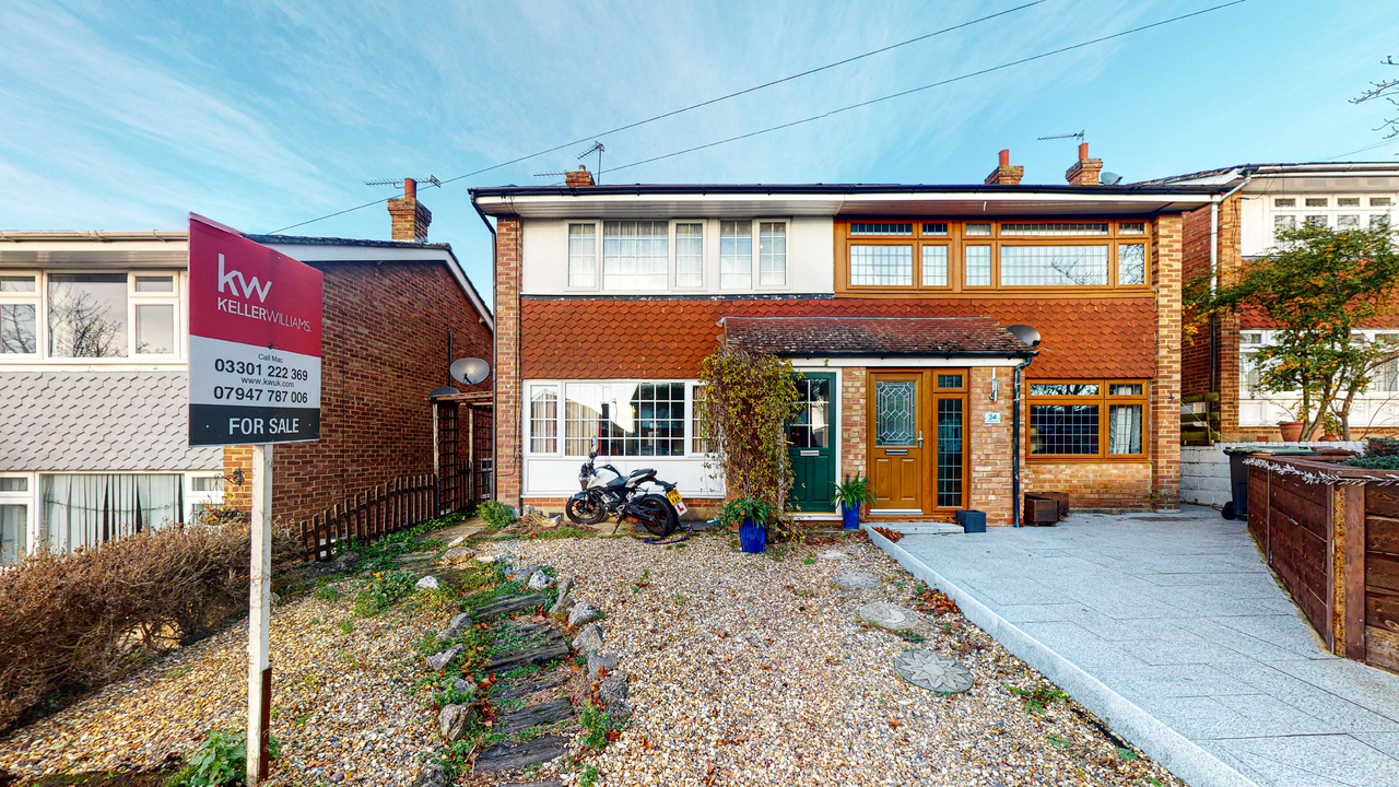 For-Sale-3-Bedroom-House-Gravesend-12092021_131319