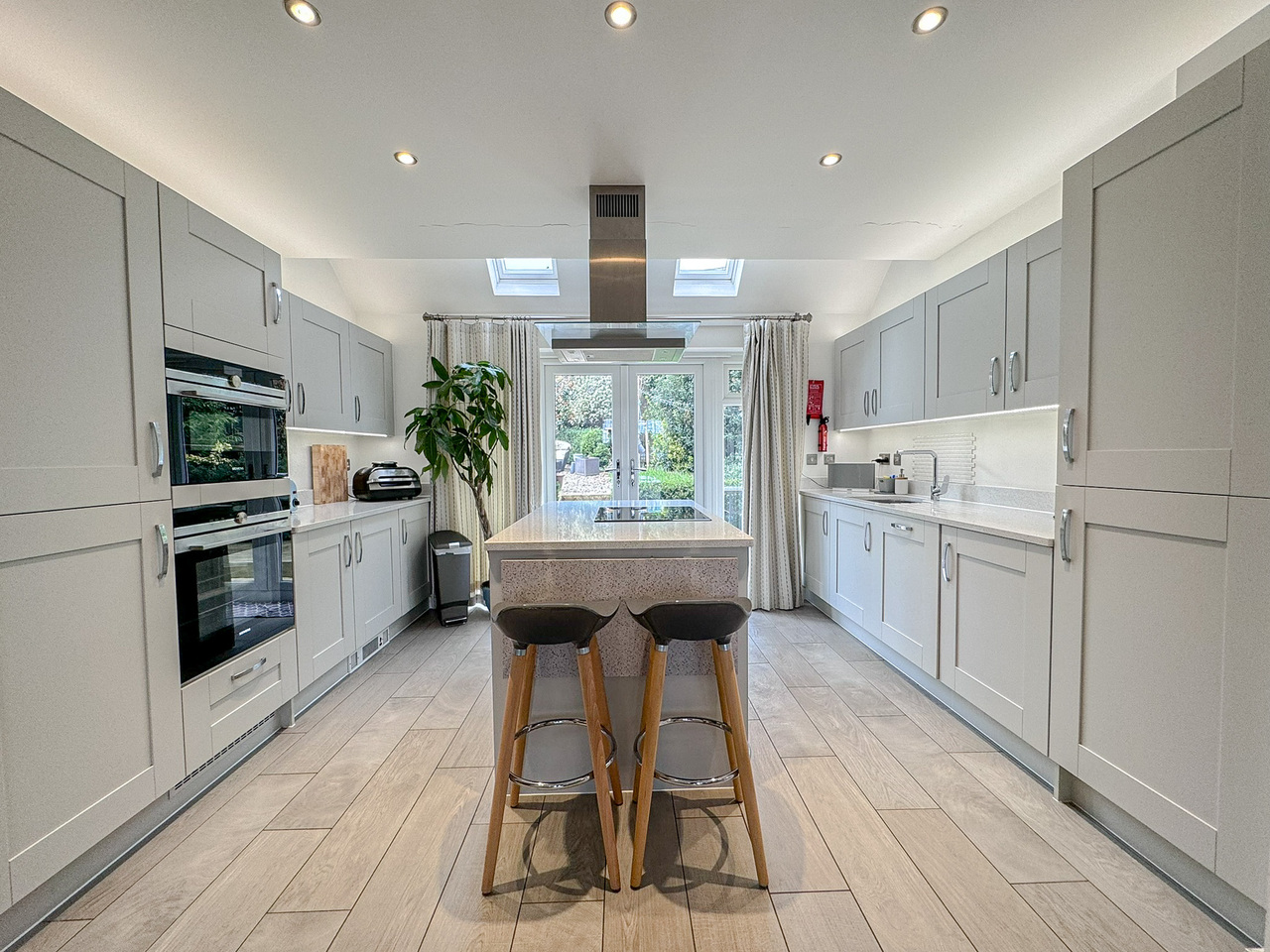 1 Avocet Rd - Kitchen