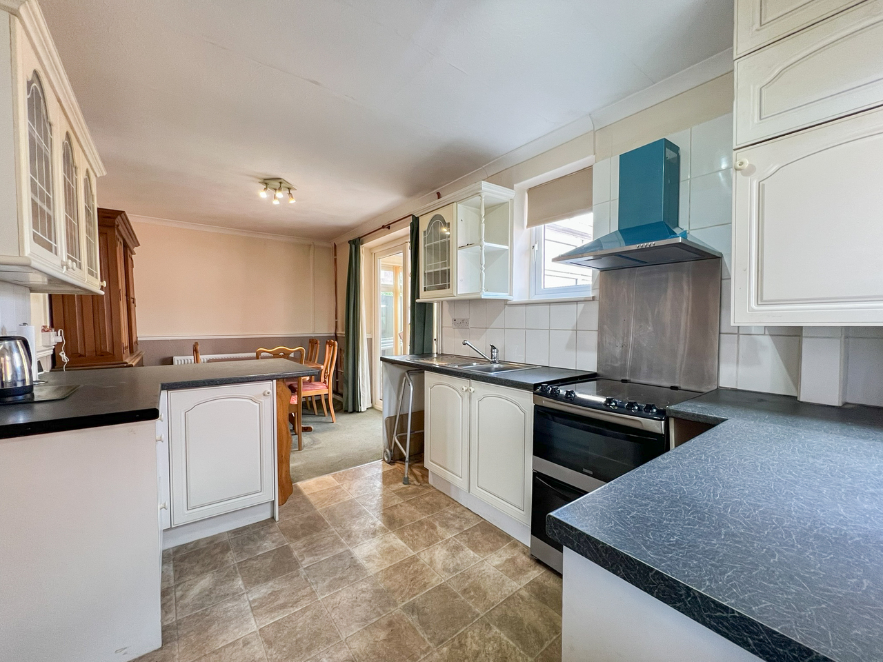 kitchen diner (2)