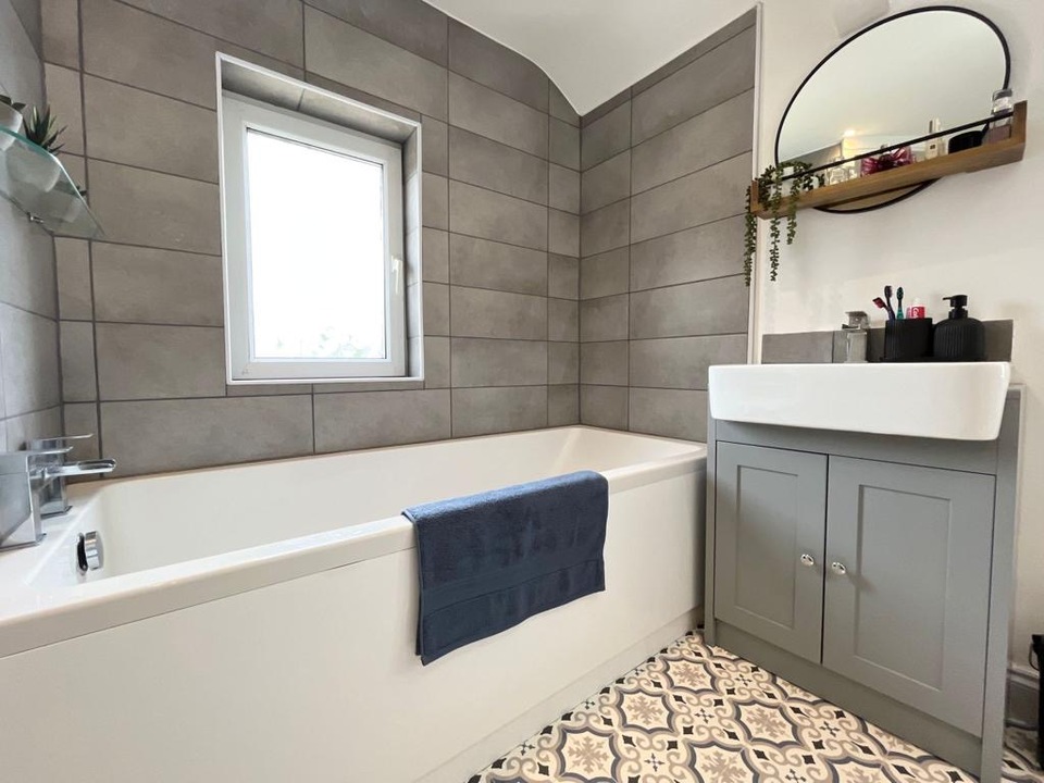 High Street, Hirwaun, Aberdare, Mid Property Details