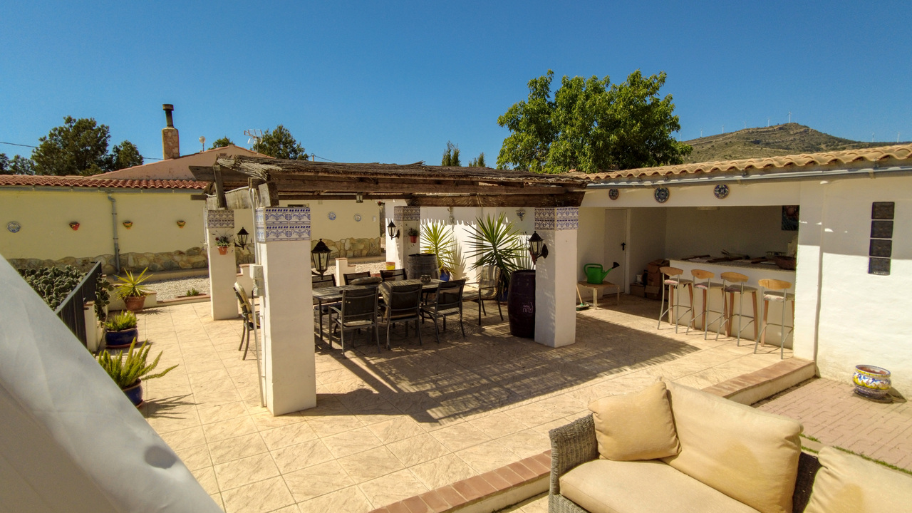 Caudete Countryside Spanish dream villa Olive Grove Estates (14)