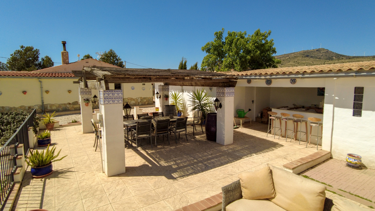 Caudete Countryside Spanish dream villa Olive Grove Estates (15)