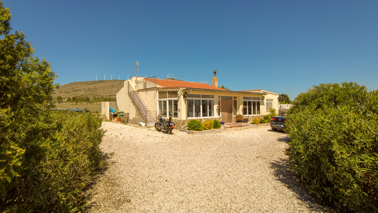 Caudete Countryside Spanish dream villa Olive Grove Estates (32)