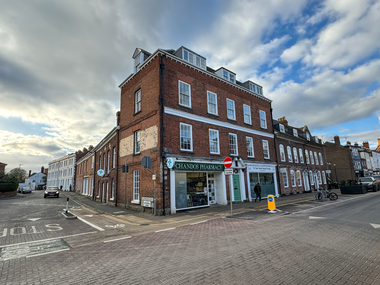 8 Chandos House - Outside