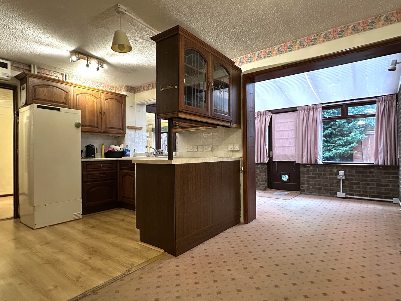 Kitchen Diner.JPG
